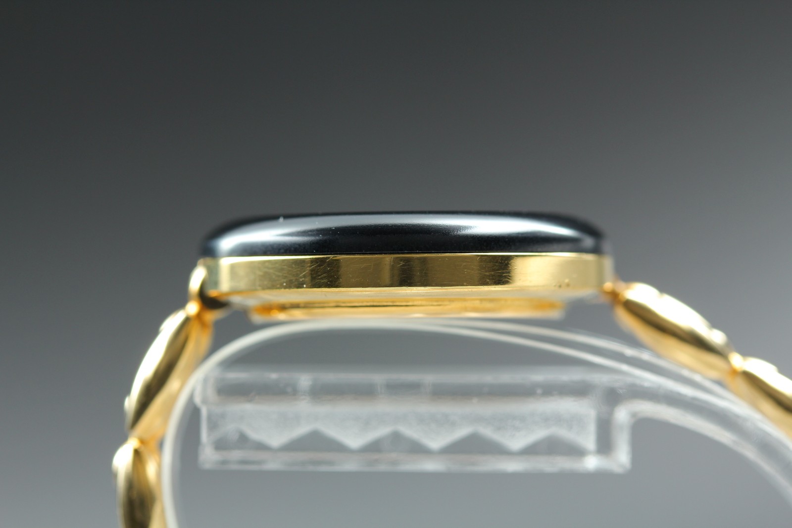 Gucci Change Bezel Color 1100L Gold Women’s Watch From JAPAN Excellent