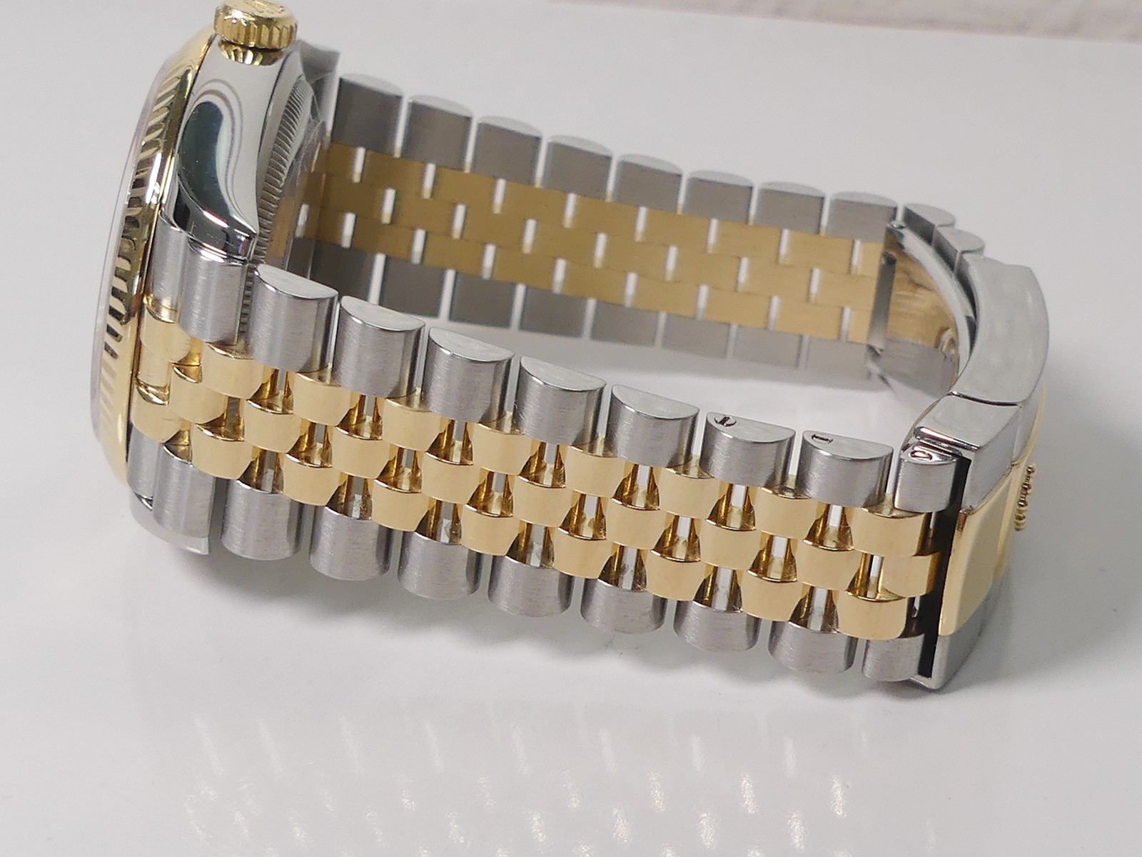 Rolex SS/18K yellow gold Datejust 36mm, black diamond dial, Jubilee 126233, box