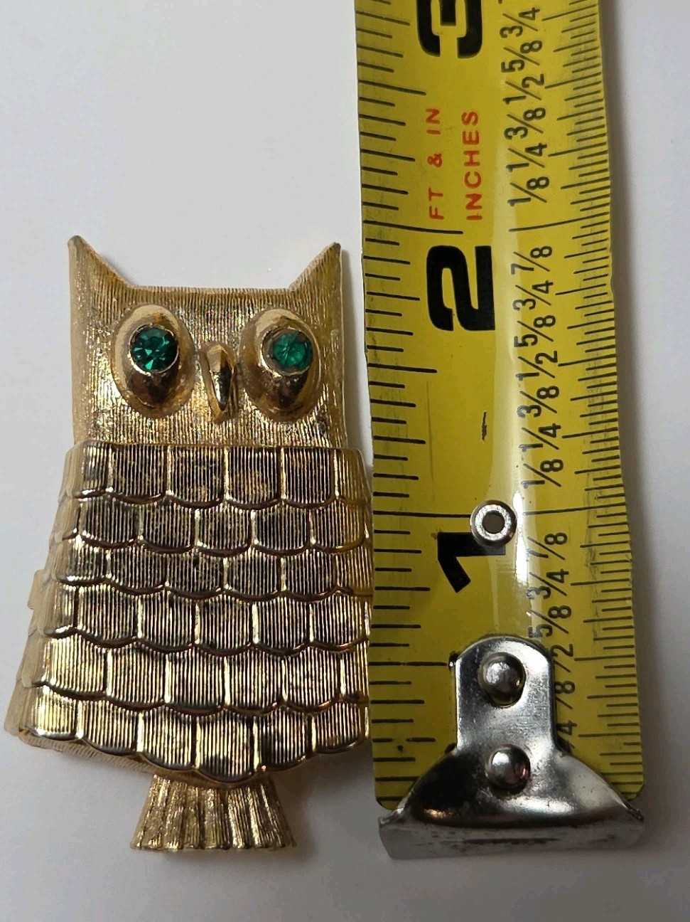 VTG Avon Regence Owl Compact Brooch Solid Perfume FULL Balm Gold Tone Jewelry