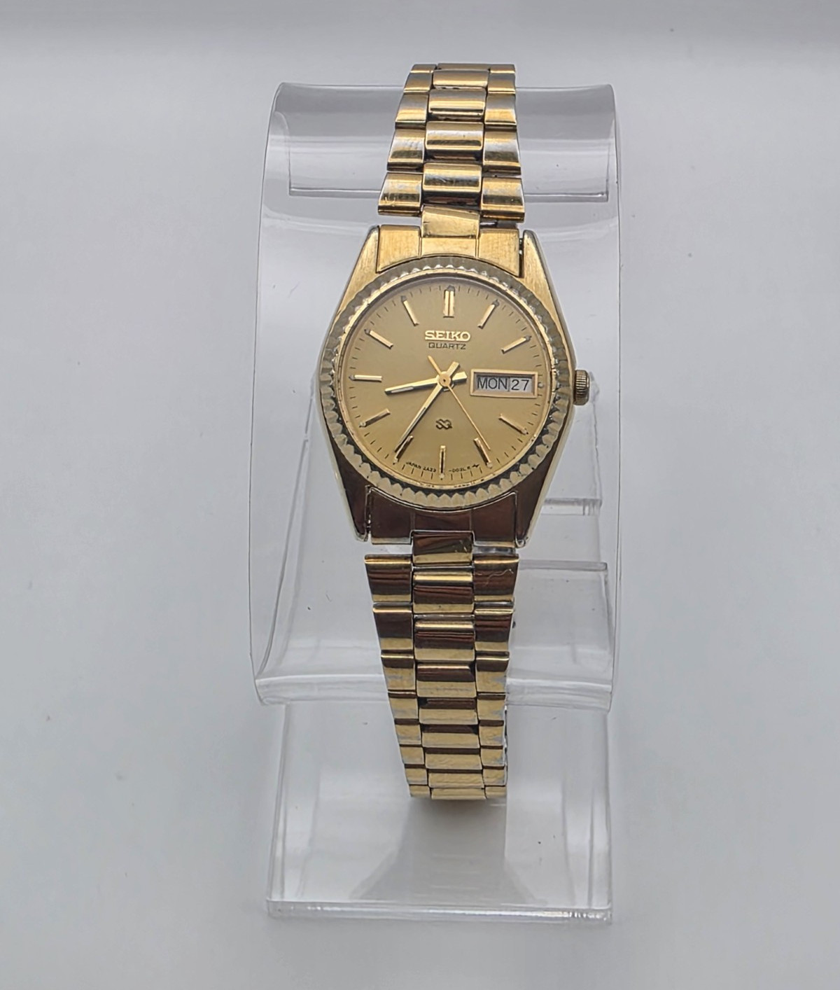 Seiko Quartz SQ Ladies Watch 2A23-0030 Gold Tone Day Date New Crystal Serviced