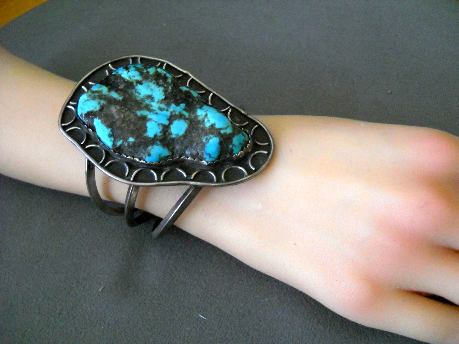 Native American Navajo Rich Blue Turquoise Nugget Sterling Silver Cuff Bracelet