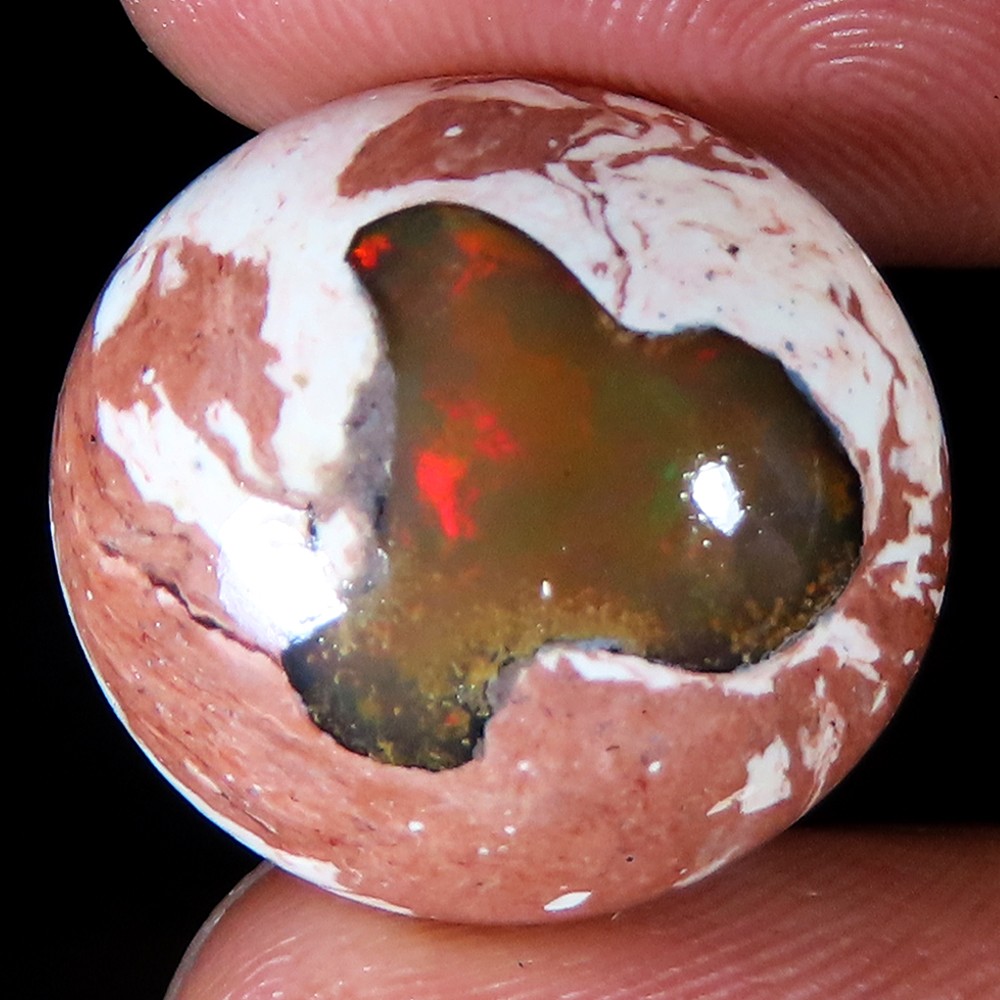 natural mexican FIRE OPAL cabochon loose gemstone 13.45 Cts. (16 x 17 x 7 mm)
