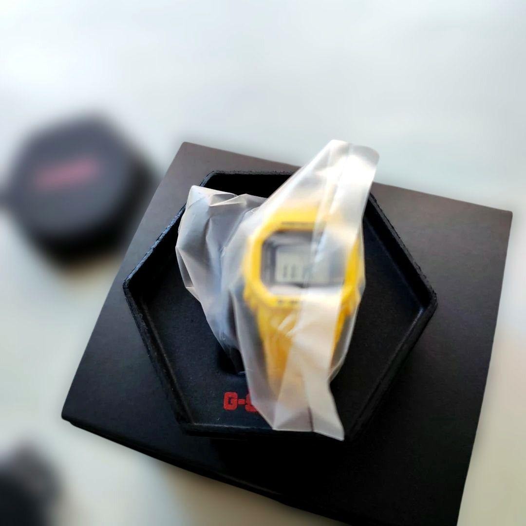 New CASIO DWN 5600 9JR G SHOCK nano