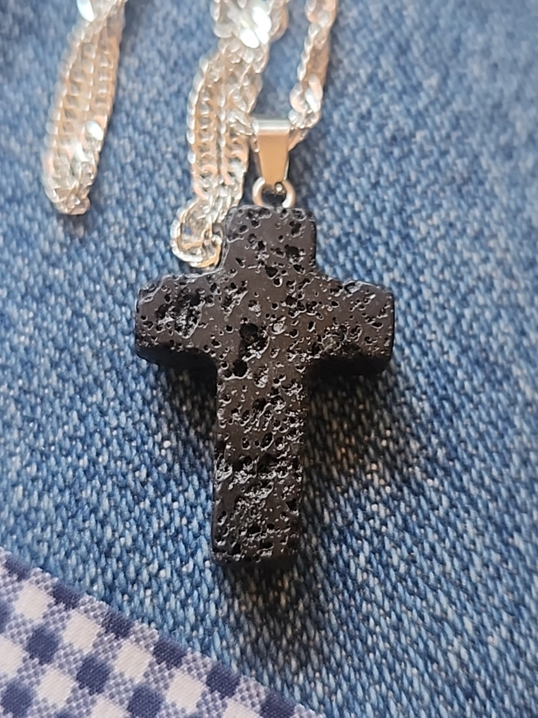 22″ STERLING SILVER SINGAPORE CHAIN With 25mm GENUINE LAVA STONE CROSS