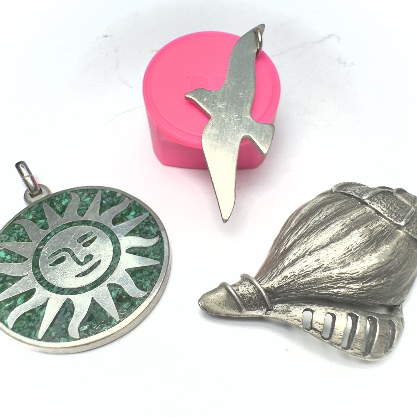 Vintage Pendant 3pc Lot Silver Pewter Sun Face Shell Seagull Some Signed
