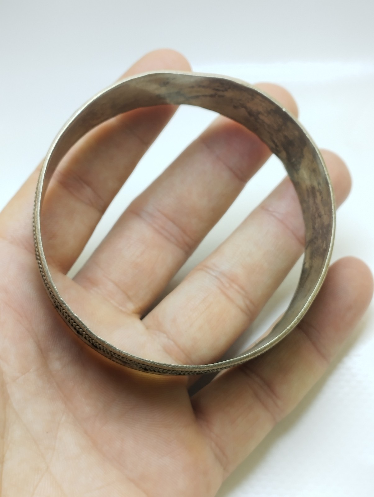 RARE ANTIQUE MOROCCAN BERBER SILVER CUFF BRACELET HANDCRAFTED TUAREG DESIGN