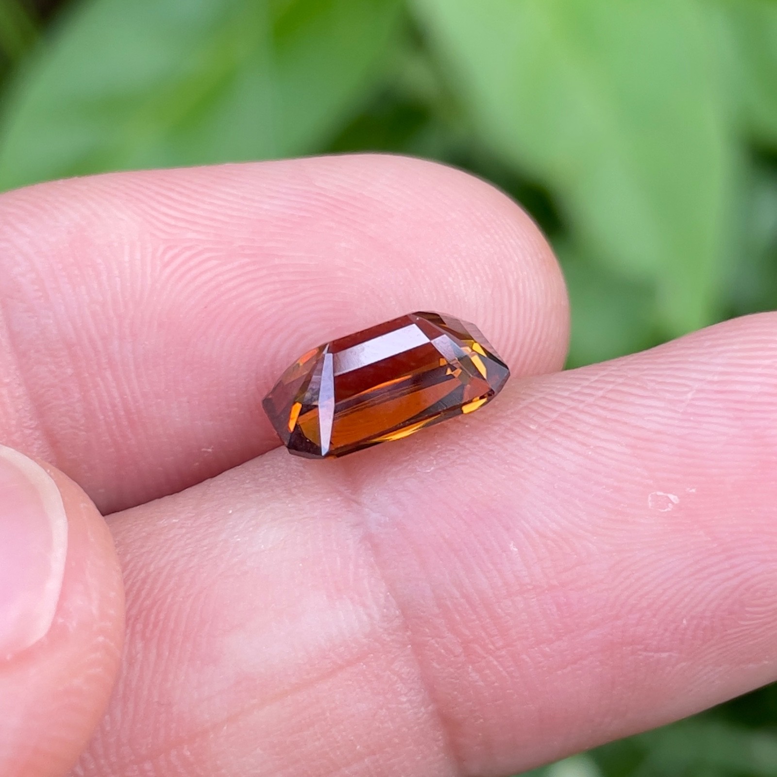 Natural Zircon 4.61 ct / No Heat / Tanzania