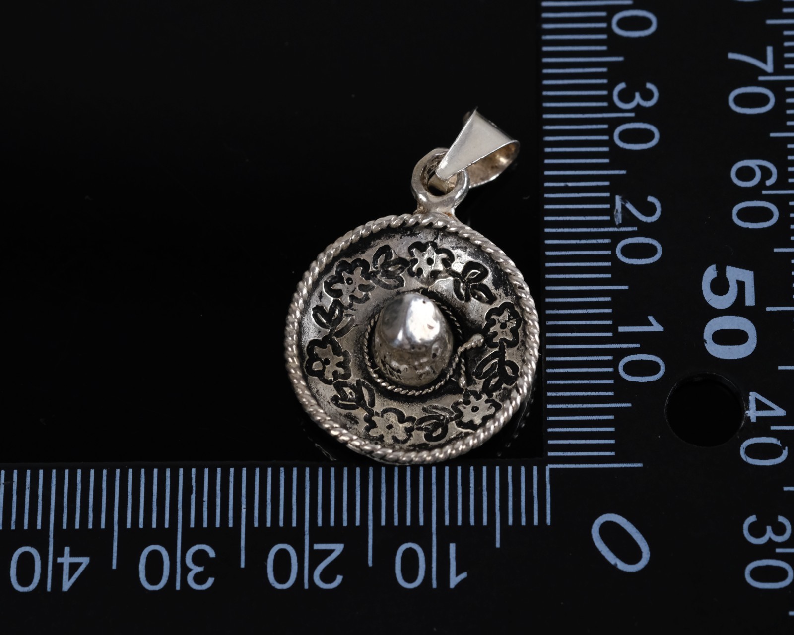 Hat Sombrero Pendant 925 Silver Mexico 4.7g Vintage Second Hand Jewelry