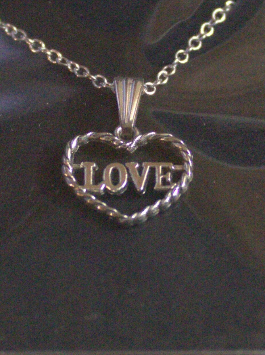 1 Silver Rolo Necklace Rope Cut Heart Love Very Nice Gift For Any Occasion Hot