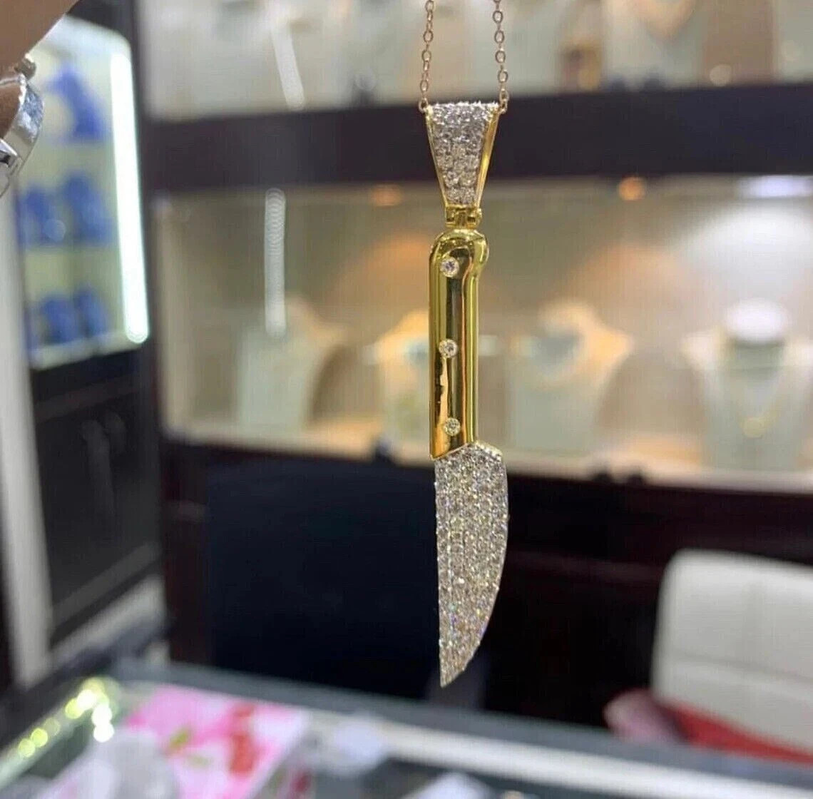 1.00Ct Round Cut vvs1 Diamond Knife Pendant Yellow Gold Finish