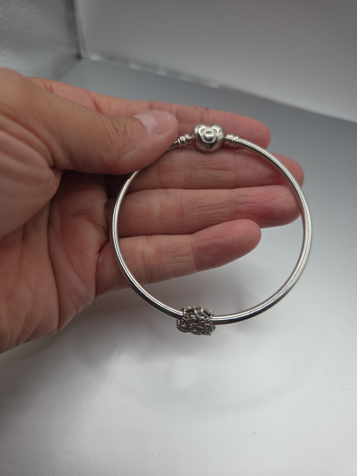 925 Silver Authentic PANDORA Moments Heart Clasp Bangle Bracelet Heart Charm