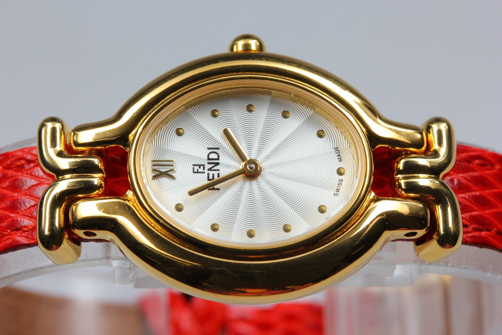Vintage FENDI 640L Chameleon 5 Colors Belt Gold Women’s Quartz Watch [Box]