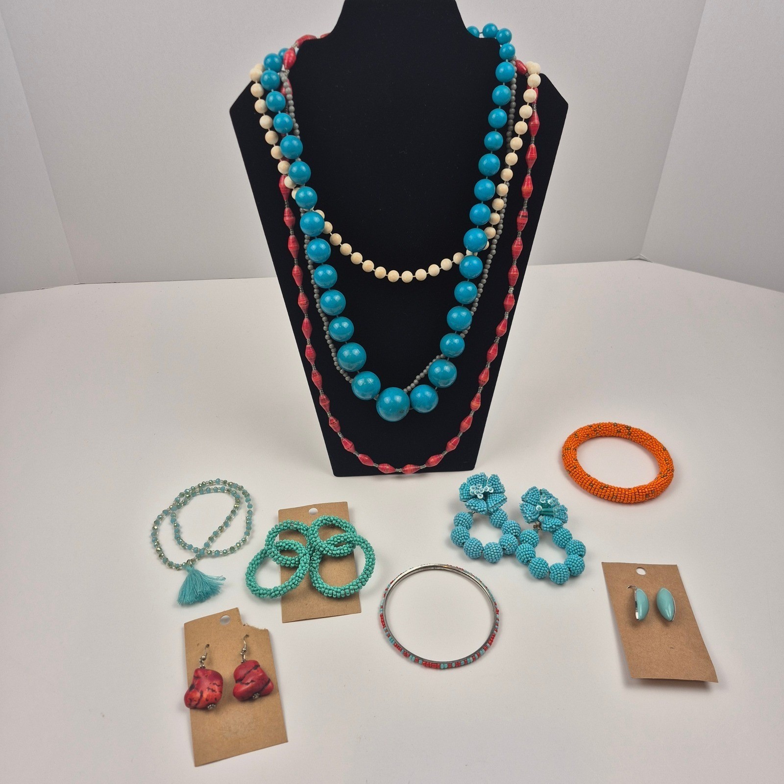 Boho Southwest Beaded Jewelry Lot Necklace Bracelet Earrings Blue Red 12 Pc