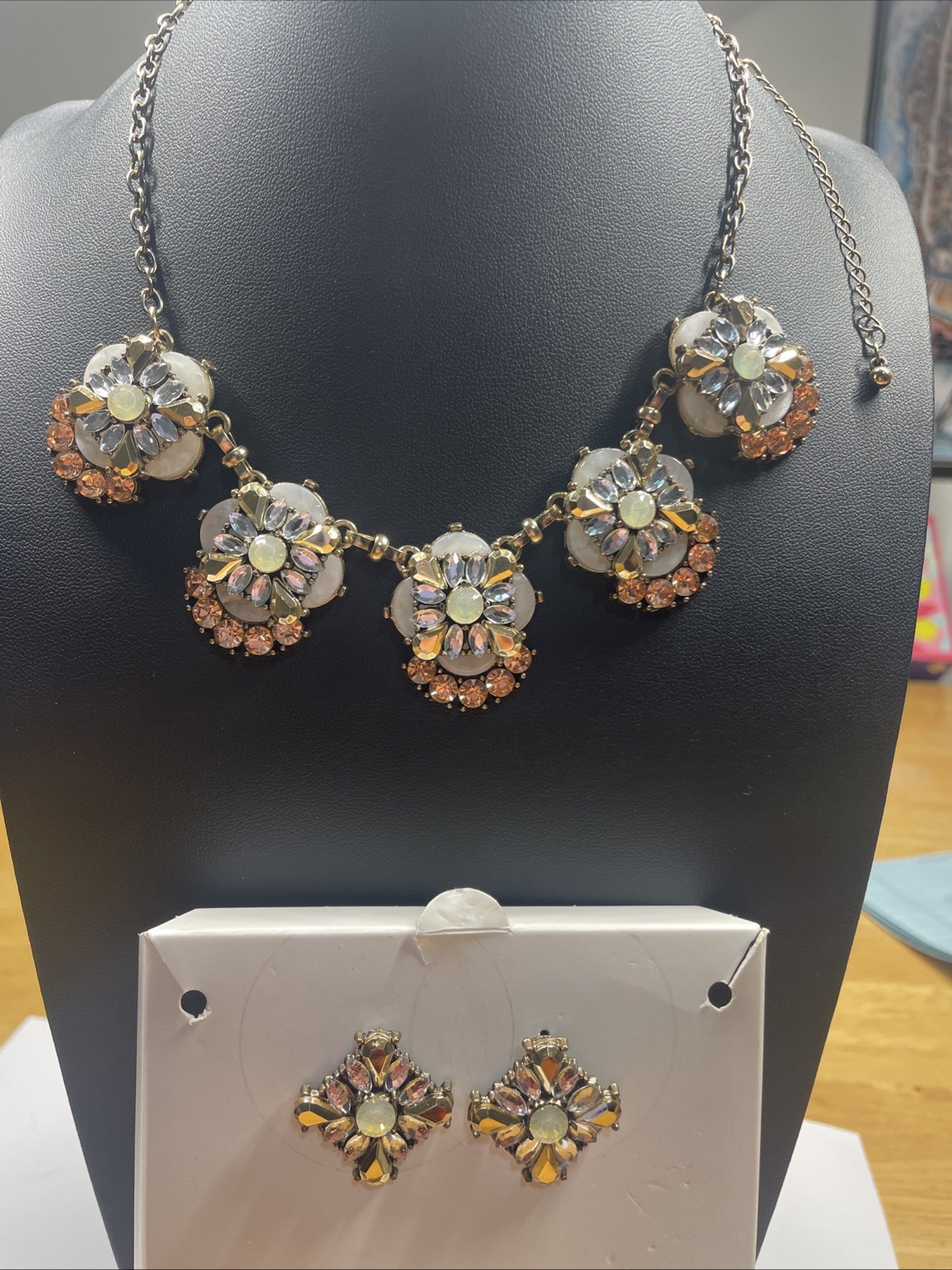 Floral Rhinestone Necklace and Earring Set Silver Chain. 20 Inches In Length.