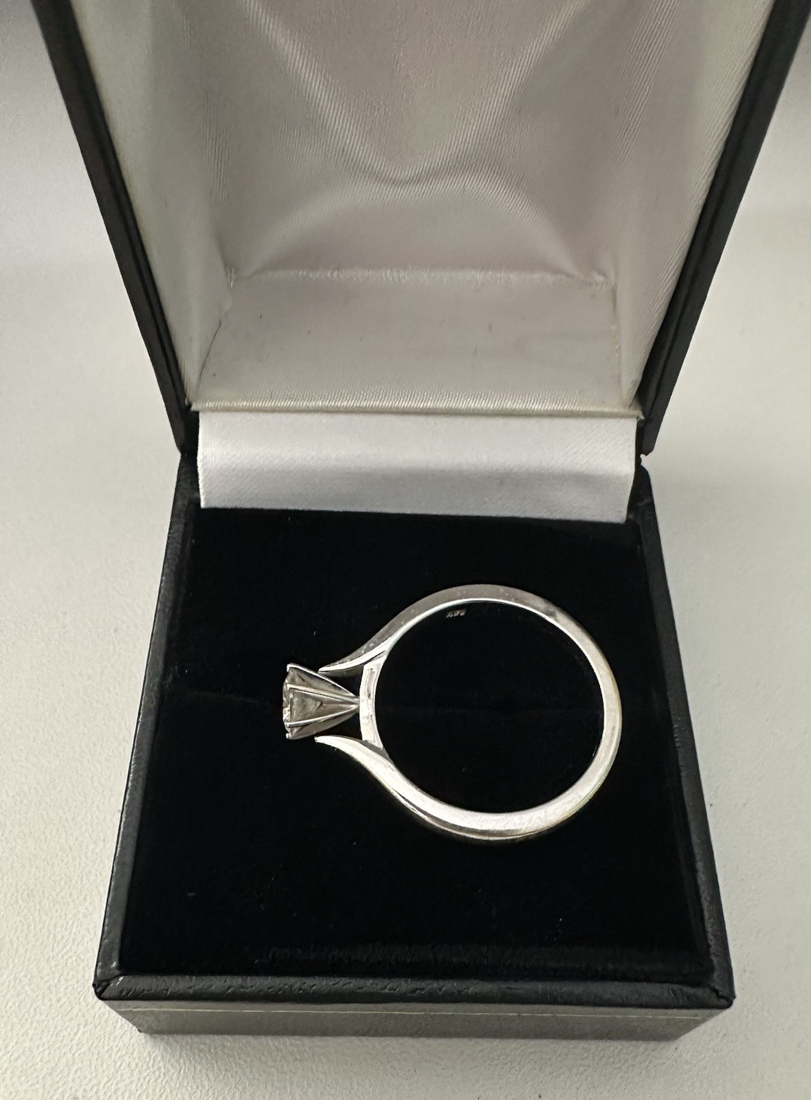 Charles & Colvard Forever-Brilliant 14k White Gold Round Moissanite Ring Size 7