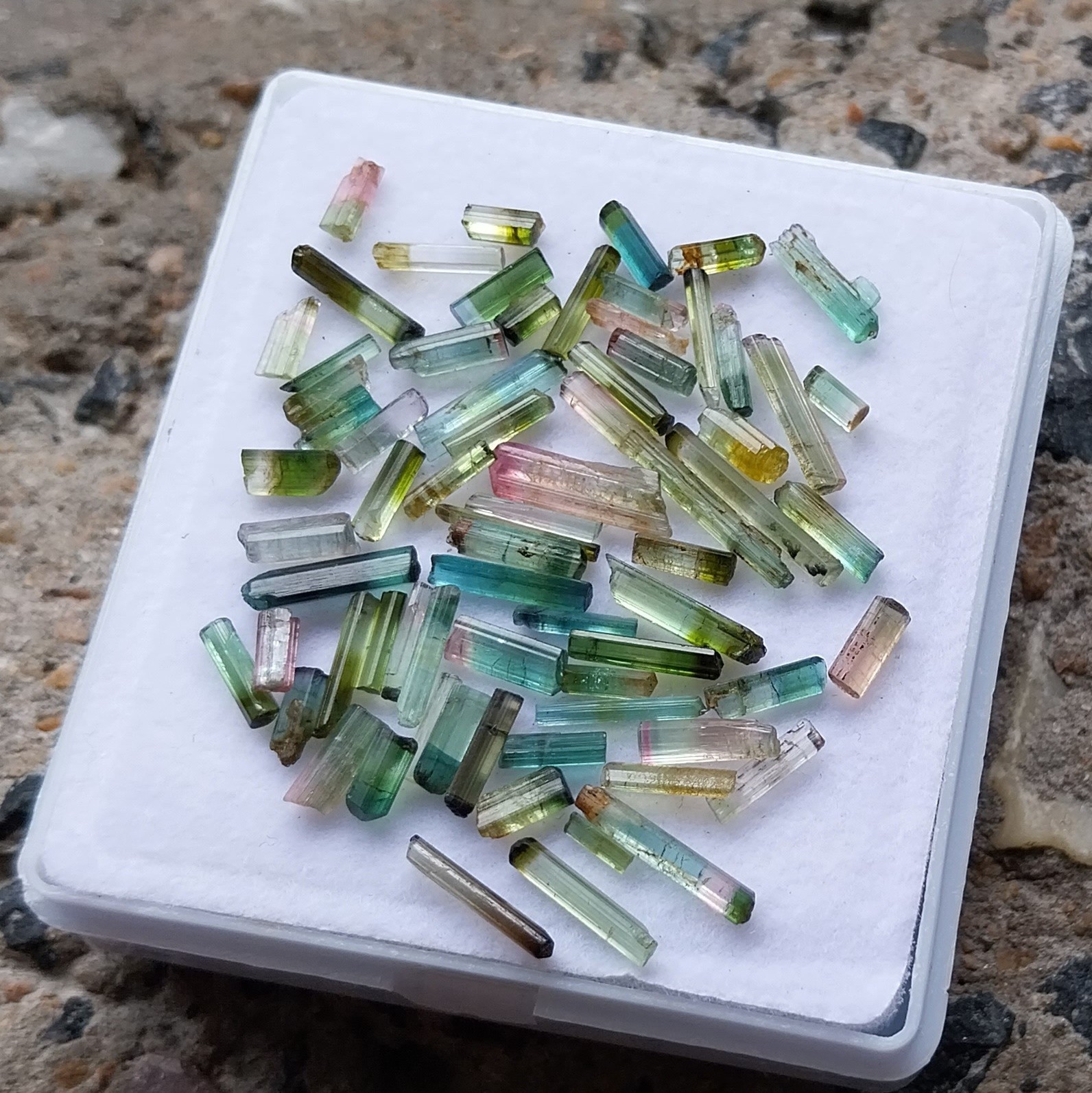 25.5 Carat 4.5 to 20 MM Natural Green Bi Color Tourmaline Pencil 70 Piece Lot