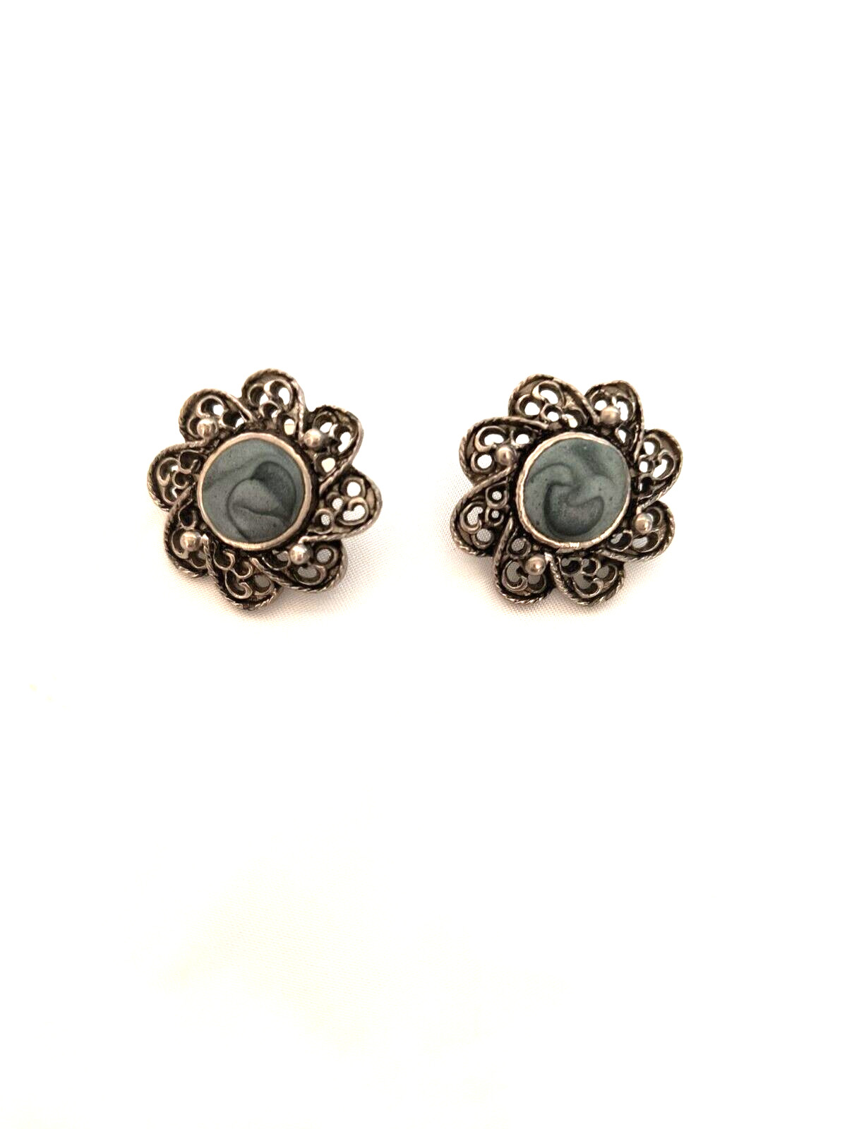 Vintage Blusih Gray Cabochon Women’s Stud Earrings Appx 1 in Silver Tone Alloy