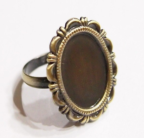 8 of 18x13mm Antique Gold Adjustable Closed Loop Scalloped Ring Settings