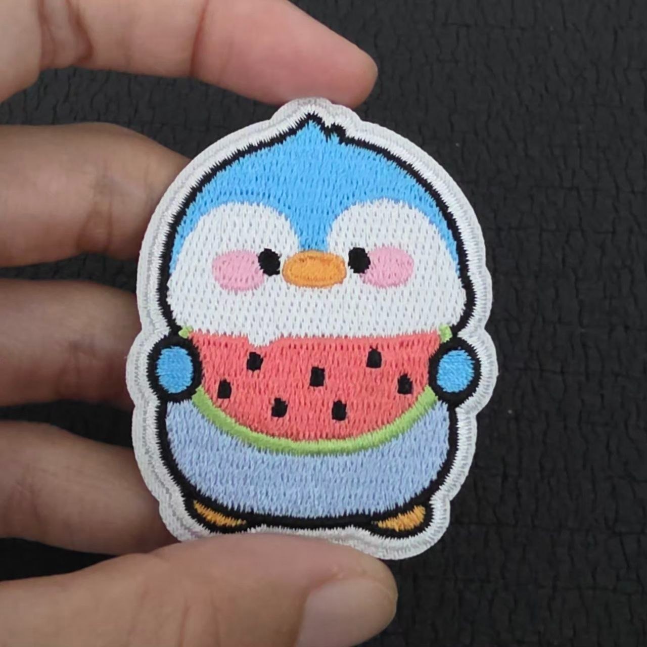 NEW 2pcs Cute Penguin Animal Embroidery Brooch Pin Cartoon Backpack Jacket Badge