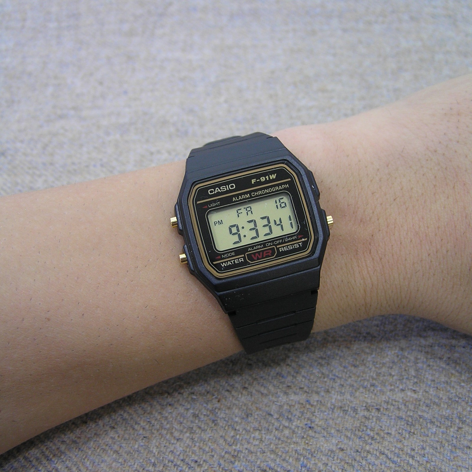 [UK STOCK!] CASIO F-91WG-9QJH GENUINE DIGITAL WATCH – Japan Exclusive Model!