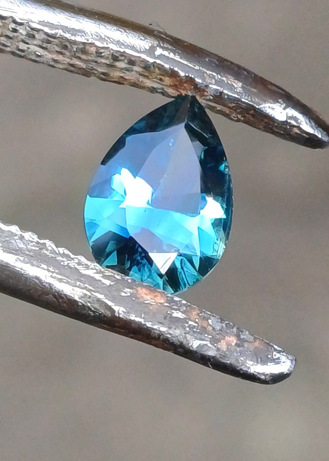 0.90ct Kenyan Blue Sapphire(unheated!)
