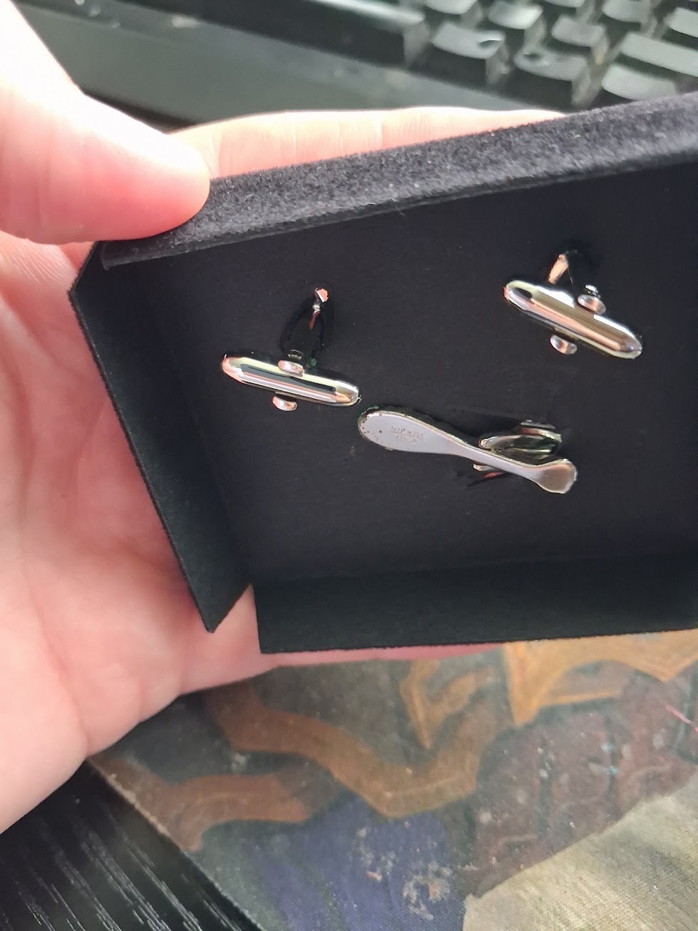 25 yr General Motor Men’s jewelry set