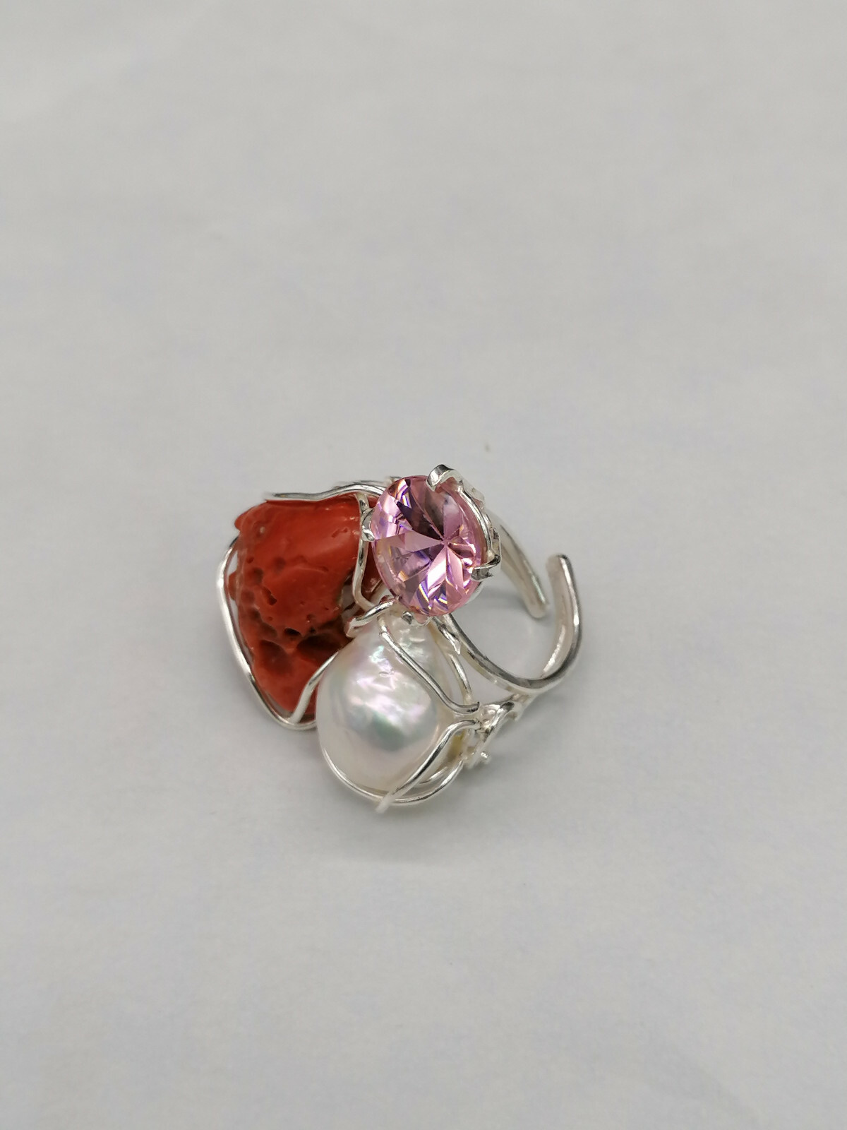 anello donna vero corallo rosso perla bianca swarovski rosa in argento bianco