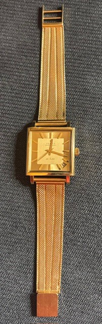 Zenith 1965 18K Vintage Automatic watch and 18K solid gold bracelet. RARE!