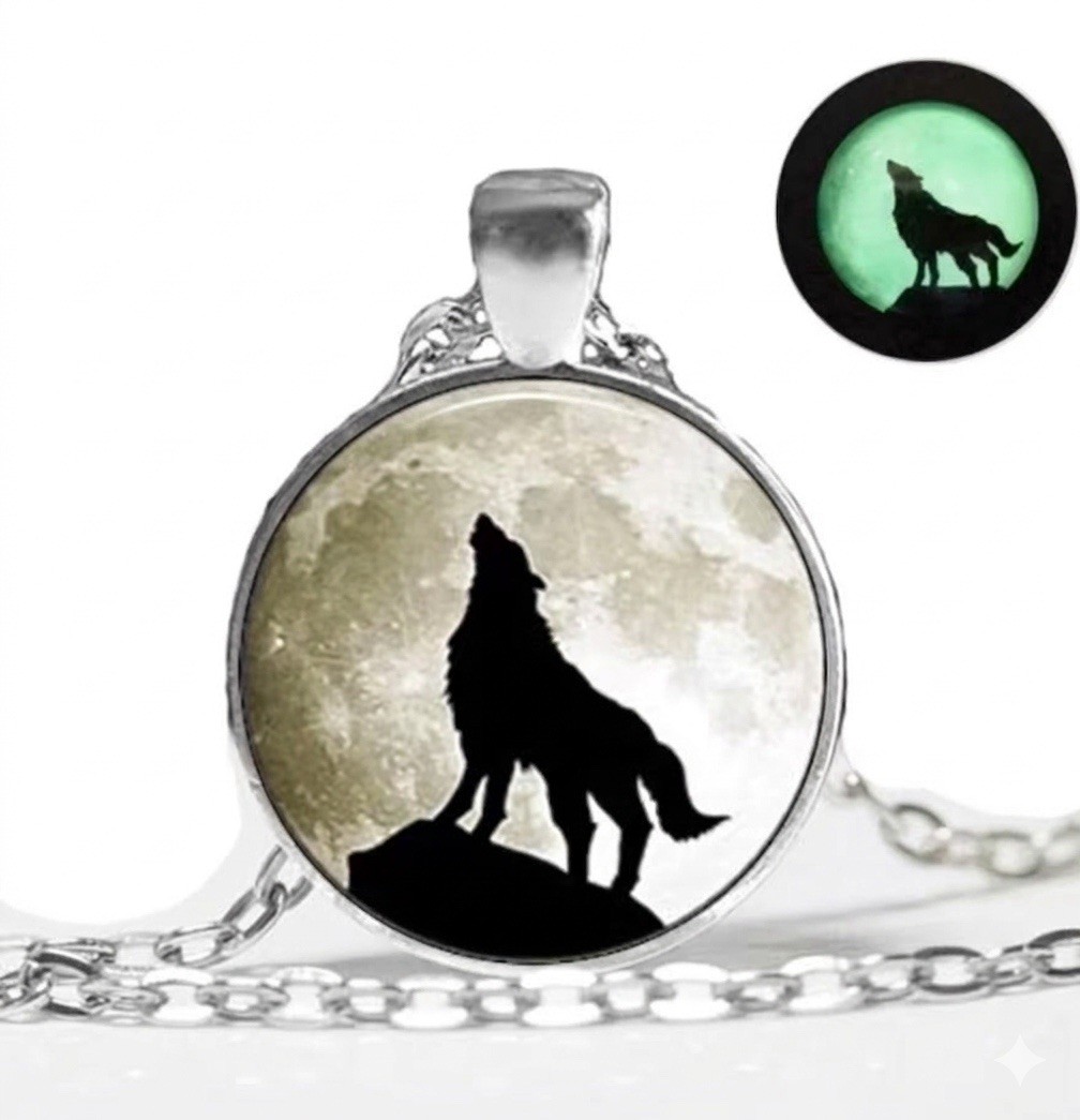 Glow in the Dark HOWLING WOLF 1-1/16″ Acrylic Dome Pendant 20″ Necklace