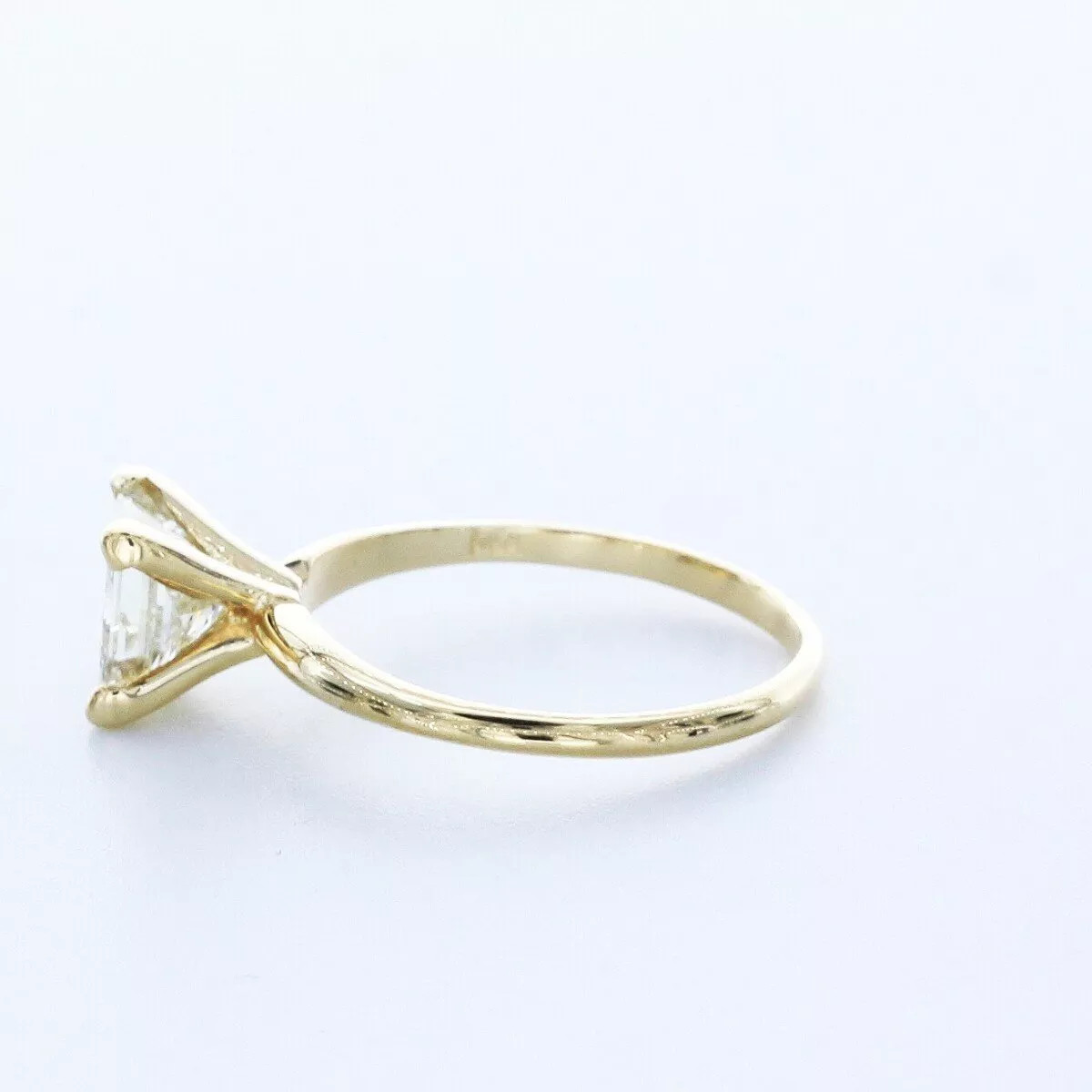 Solitaire Engagement Ring 14K Gold 1.58 Carat Princess Lab-Grown Diamond H SI2