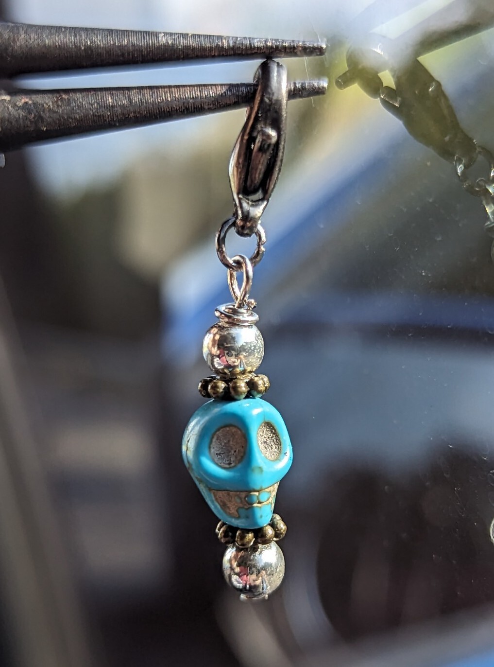 1x Skull turquoise Beaded – Charm, Zipper Pull