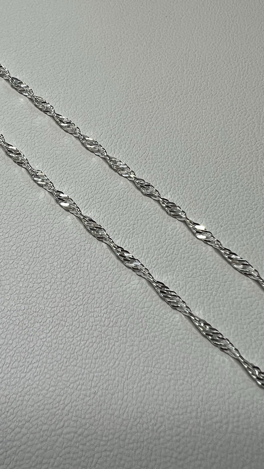 925 Sterling Silver Italy Singapore Chain Necklace Spring Ring Clasp Signed 18”