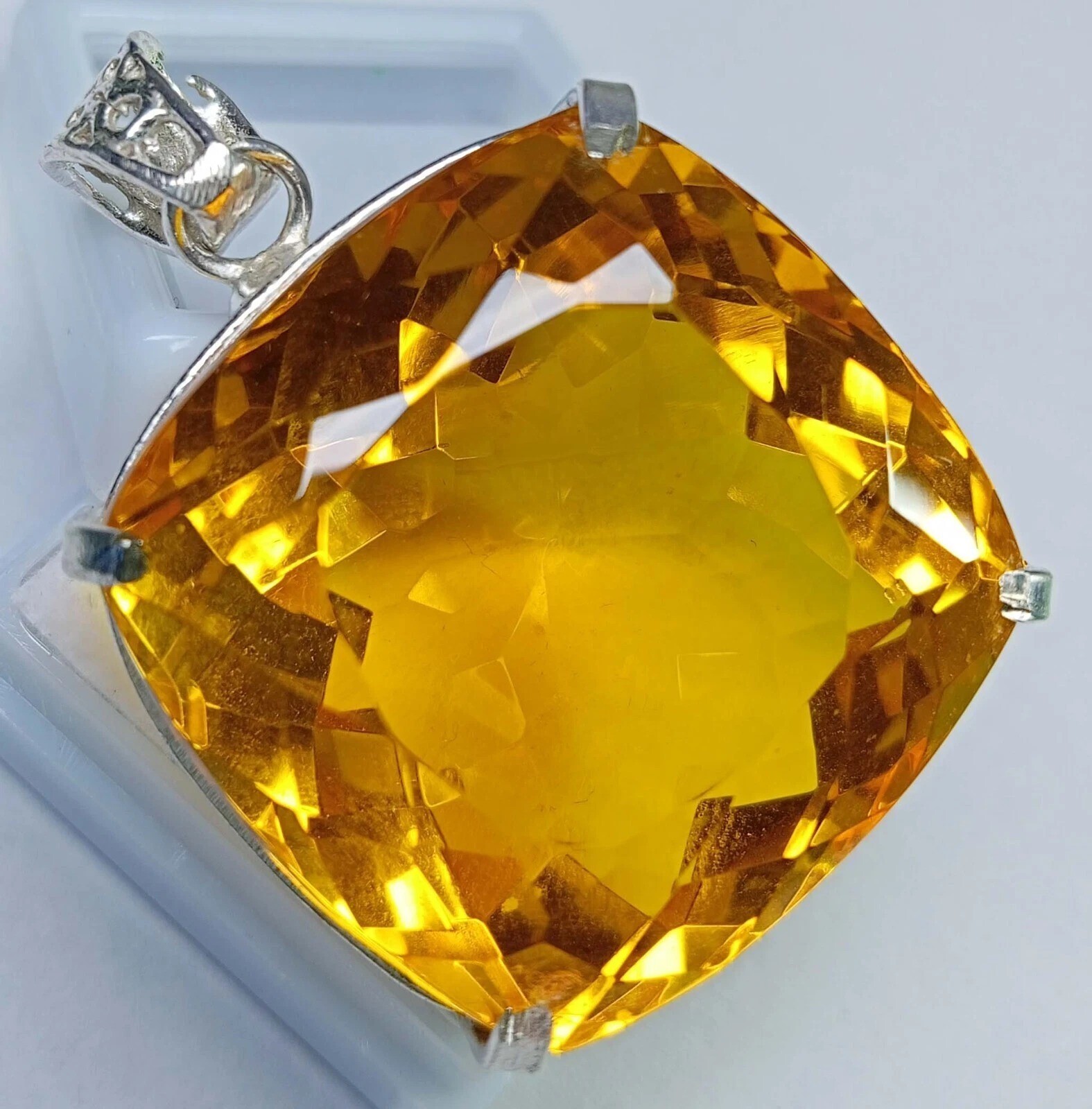 VVS Pendant Topaz Yellow Cushion Cut 134+ Ct Natural Gemstone EGL Certified