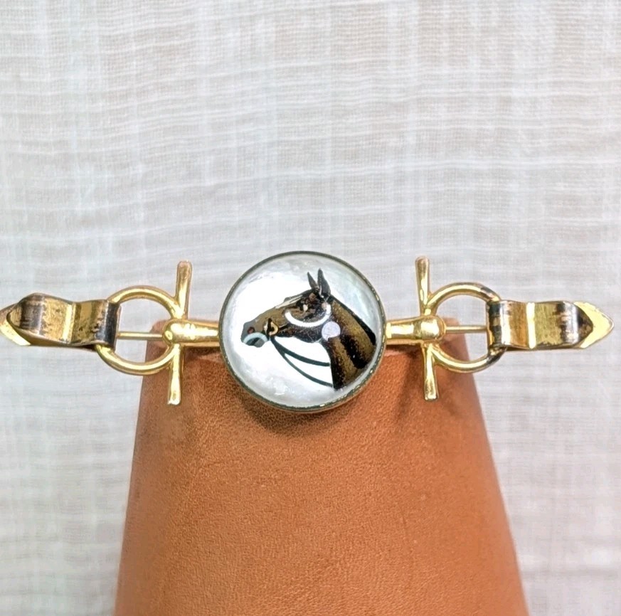 B.A. Ballou Horse Head Bar Pin Brooch Reverse Painted Essex Crystal Type 3-1/8″