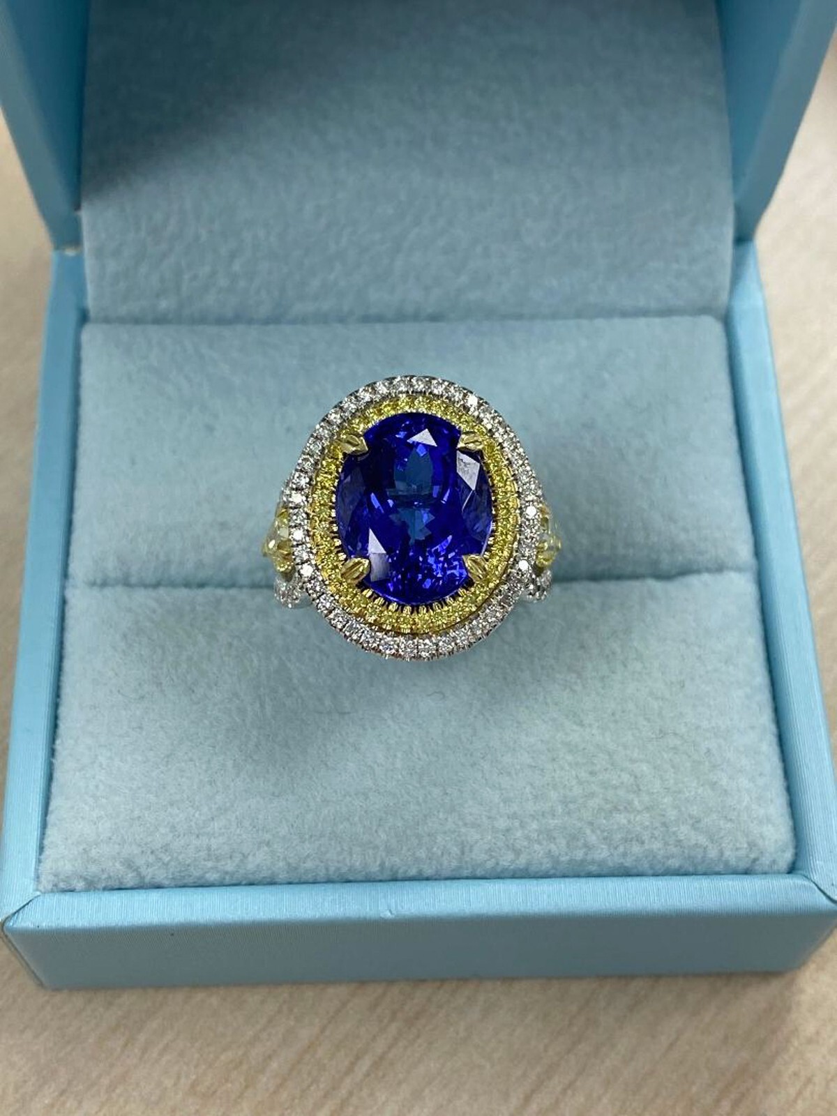 GIA 7.71CT Oval Brilliant Cut Tanzanite Diamond Ring 14k White Gold 9.59 TCW