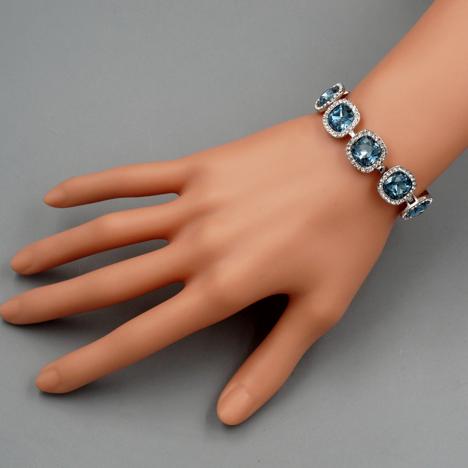 Women Rhodium Plated Aqua Blue Crystal Rhinestone Tennis Bracelet Jewelry 06491