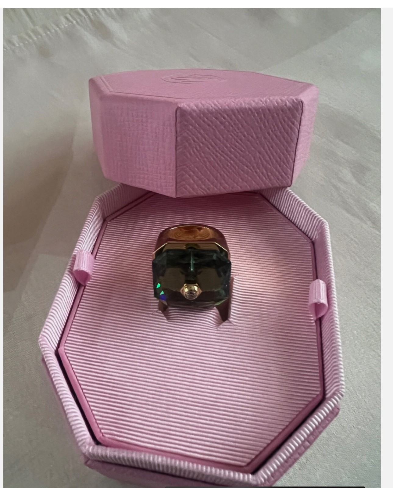 SWAROVSKI Numina Ring, Square cut, Green, Gold Tone Plated size 55 new💕❤️