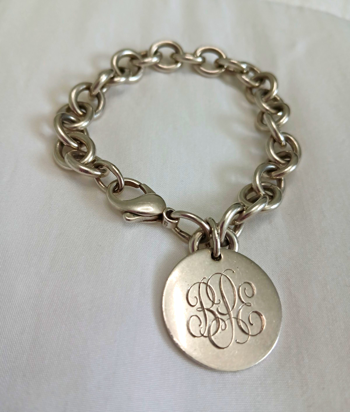 Tiffany & Co. 925 Sterling Silver Oval Link Charm Bracelet Lobster Clasp Disc