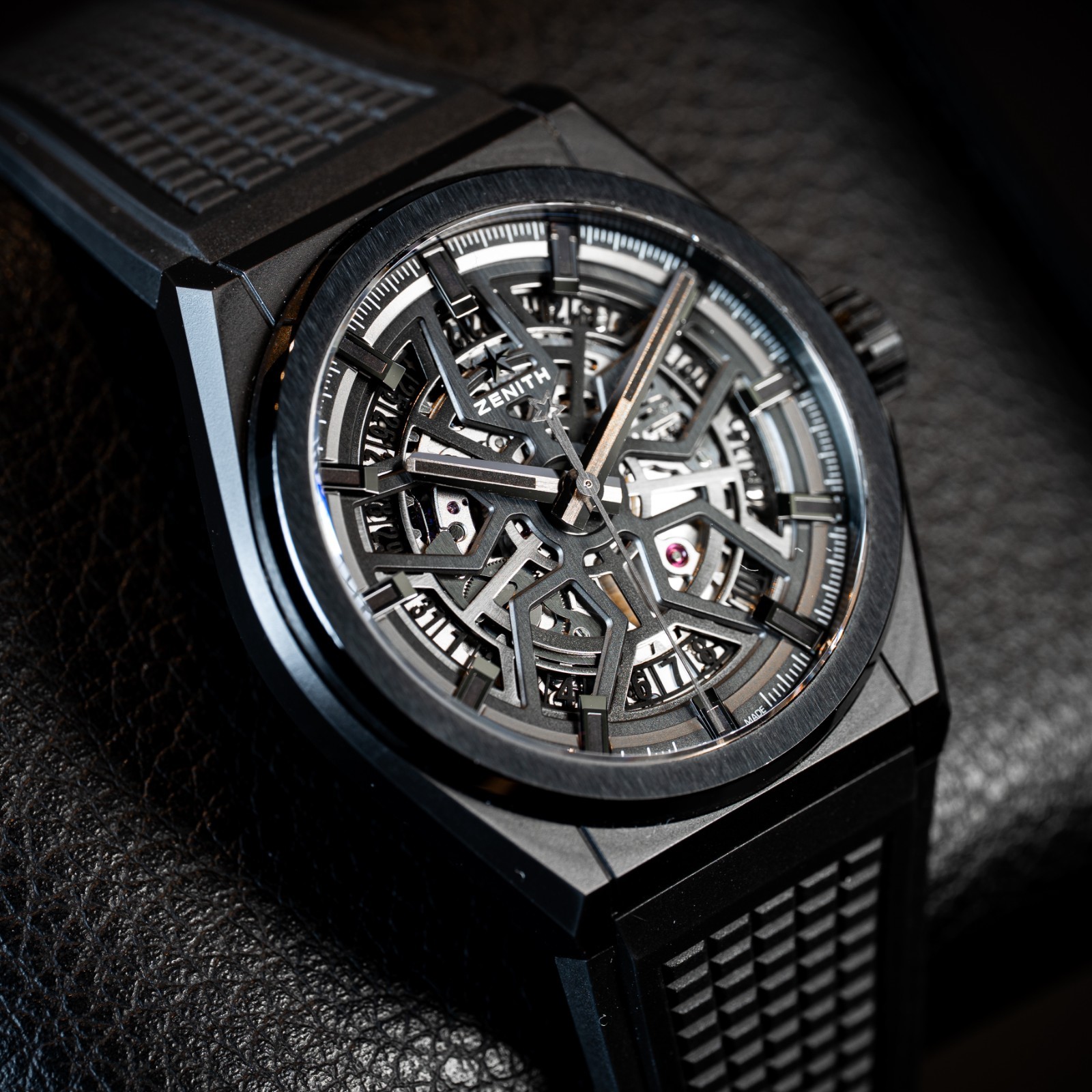 Zenith Defy Classic Black Ceramic Skeleton 49.9000.670/77.R782 – Complete