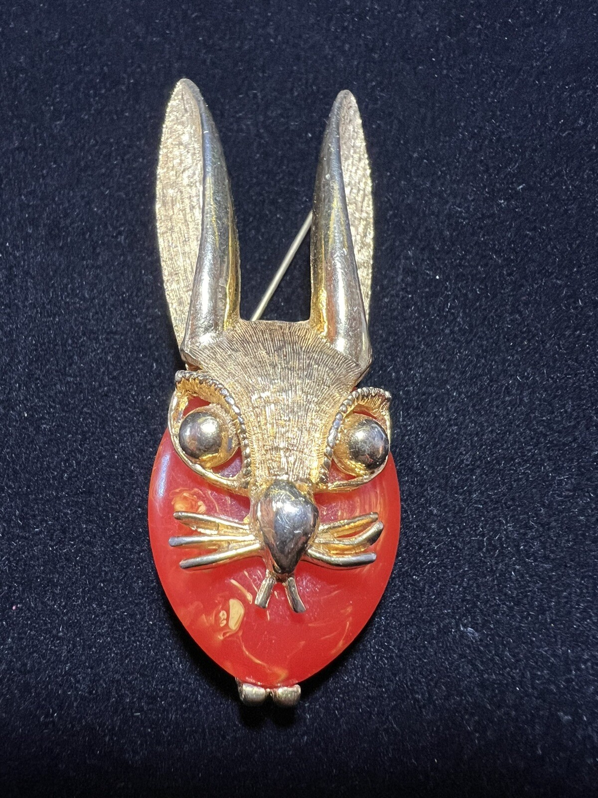 Rare Signed Jeanne, Rabbit Brooch Gold Tone With Blood Orange Gem