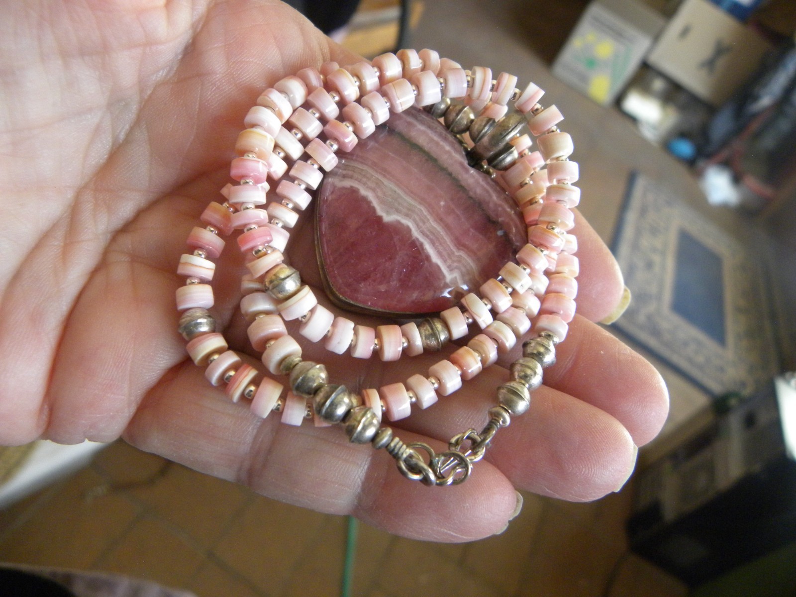RHODOCHROSITE SIGNED STERLING HEART PENDANT QUEEN CONCH NECKLACE 20″