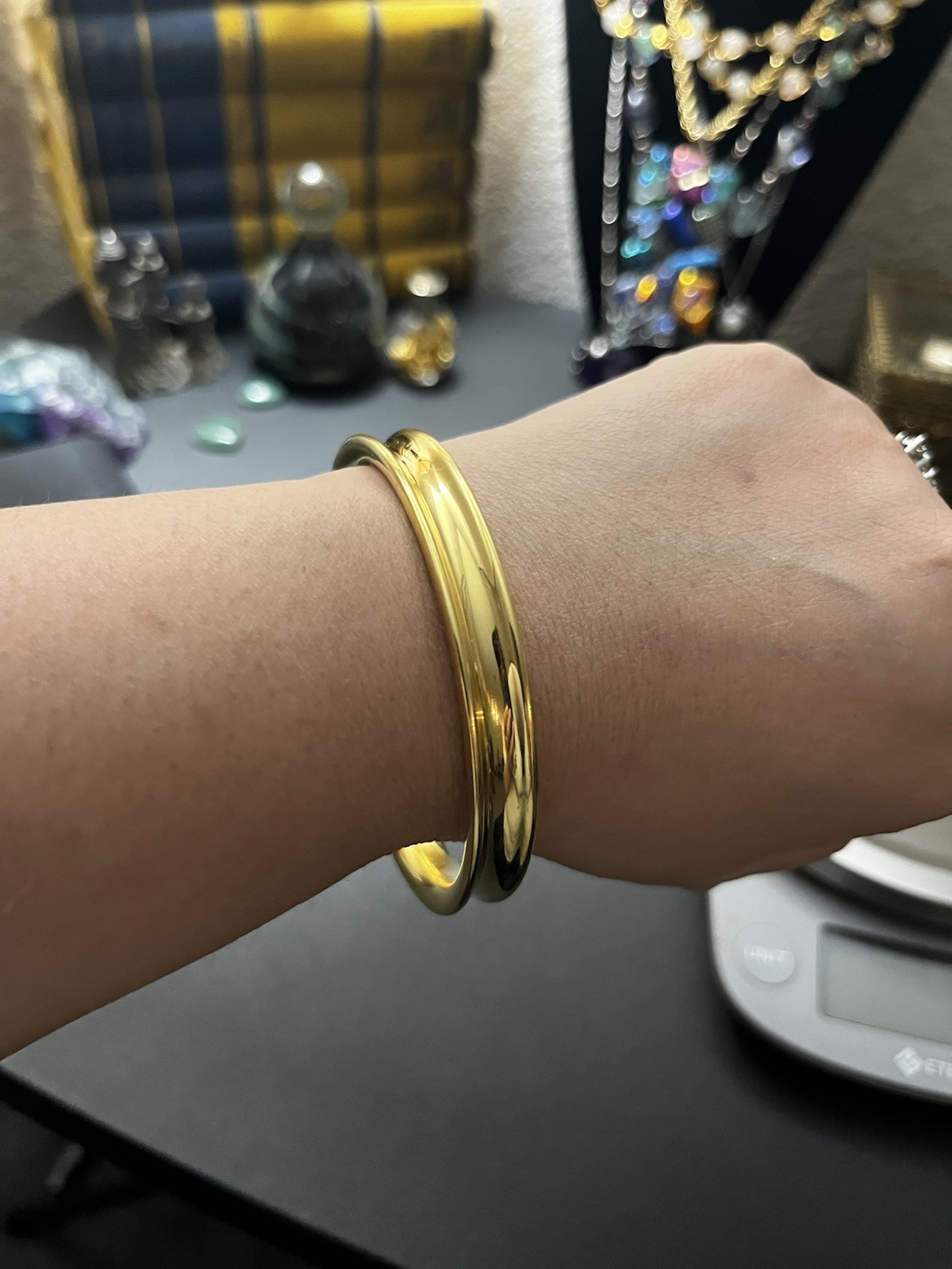 Milor Italy 14K Gold Resin Core 8mm Glossy Bangle Bracelet 22.8g Size 7.5