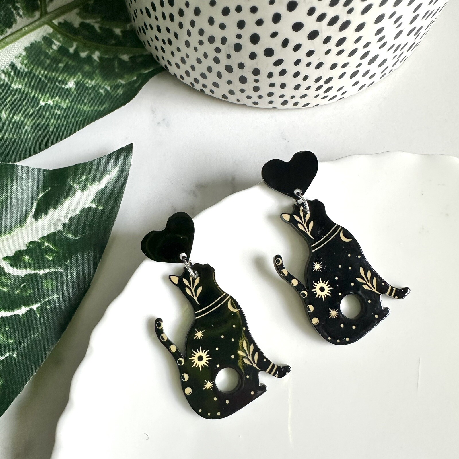 Black Cat Mini Crystal Sphere Earrings Acrylic Witchy Mystical Boho Jewelry NEW