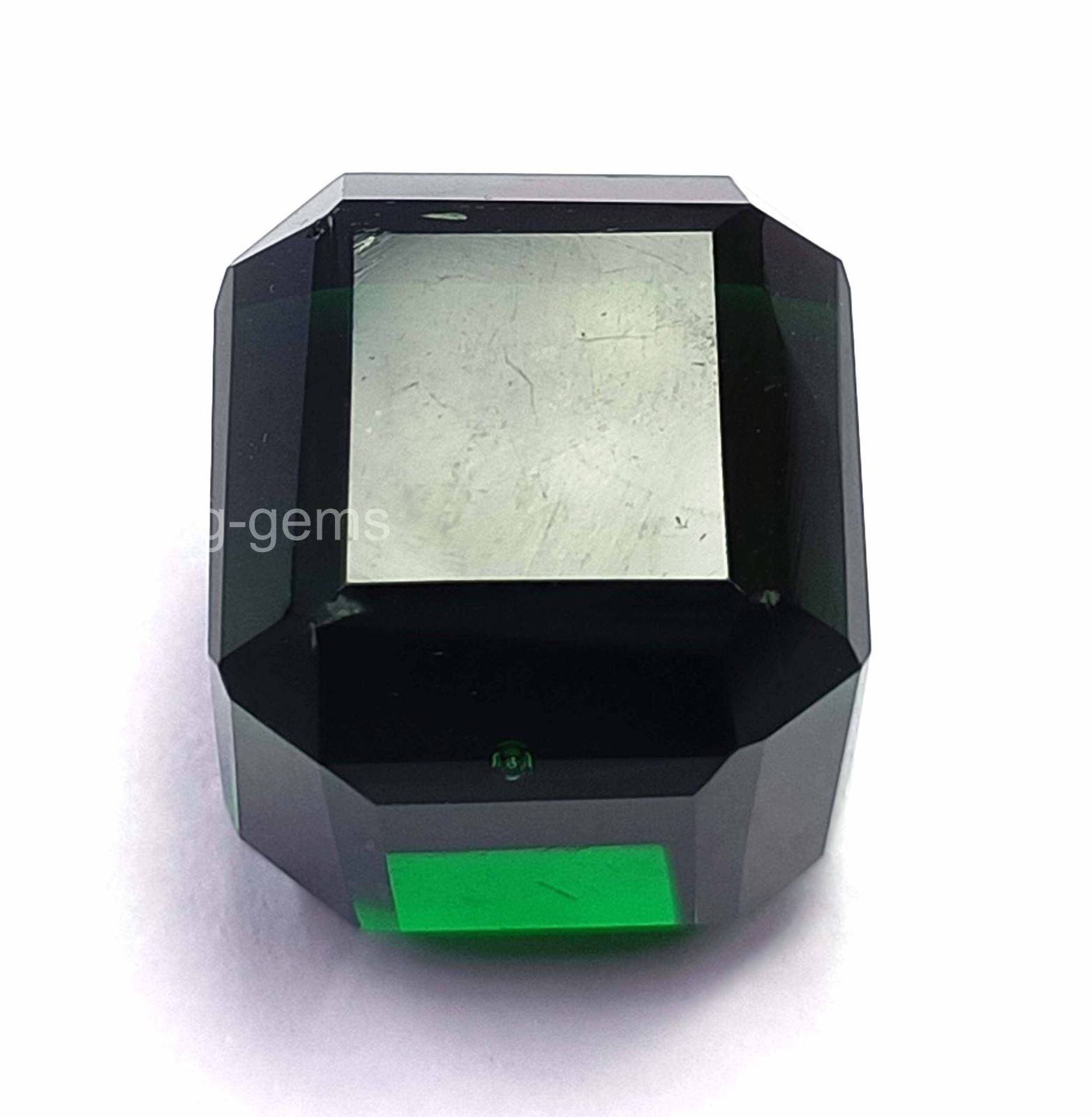 40 Carat Natural Green Emerald – Cube Cut IGL Certified Collector Gemstone 5DNJ