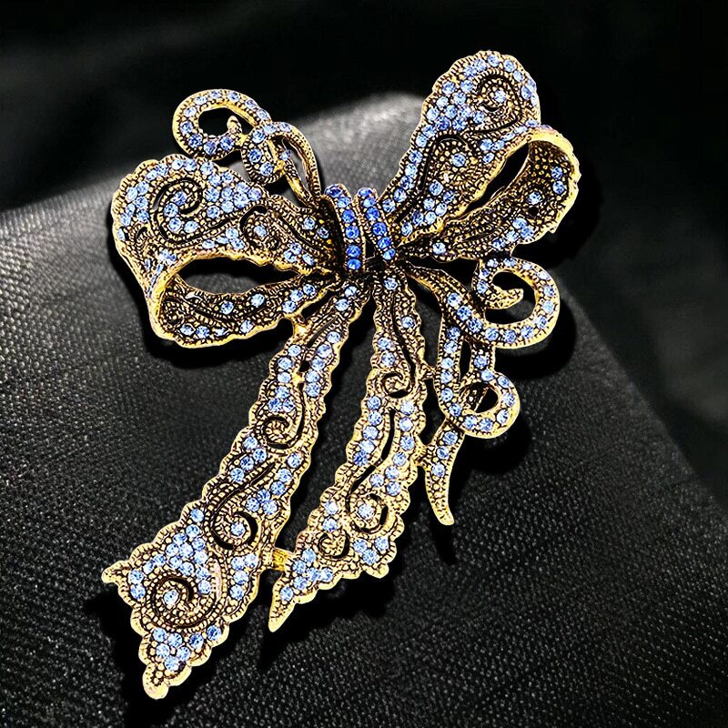Creative Rhinestone Brooch Retro Brooch Pin Women Corsage High-end Accessories