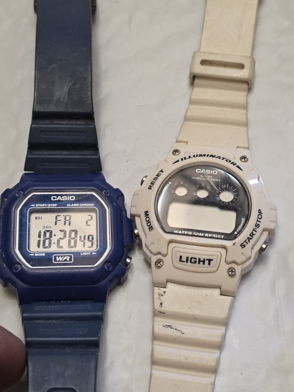 Vitage To Now Watches Lot 4 Parts Or Repair Non Working Bulova,Casio,Swatch D6