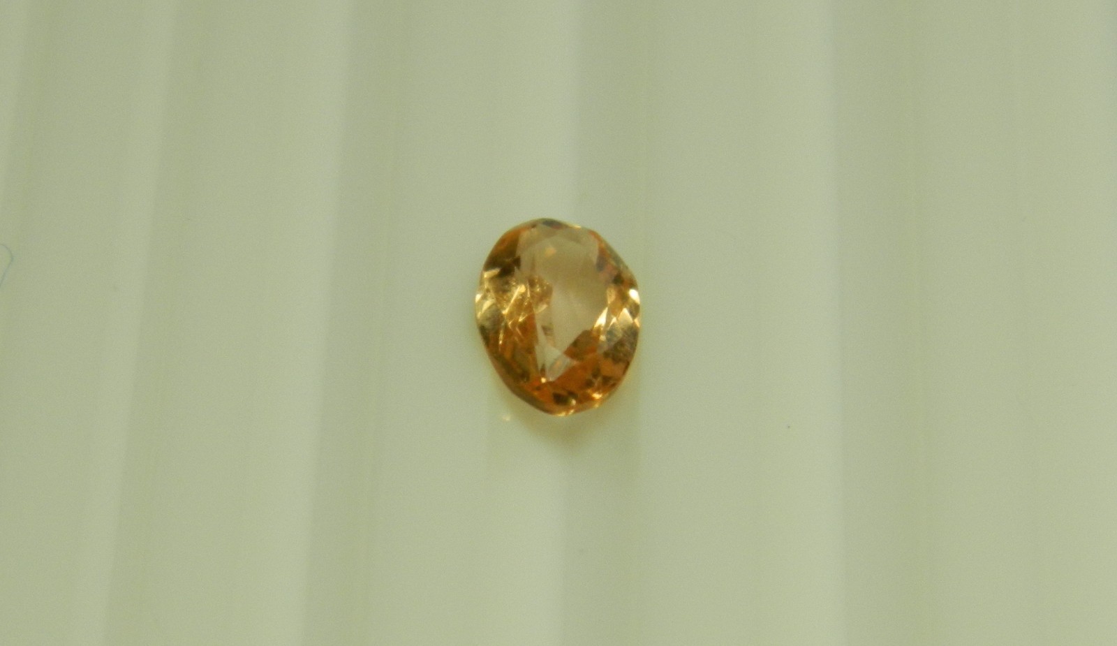 Imperial Topaz 0.47 Ct Clarity IF Oval Cut Natural Golden Brazil I029