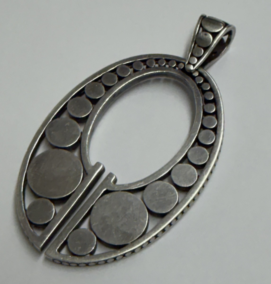 John Hardy Large Heavy Oval .925 Sterling Silver Pendant 24.9G