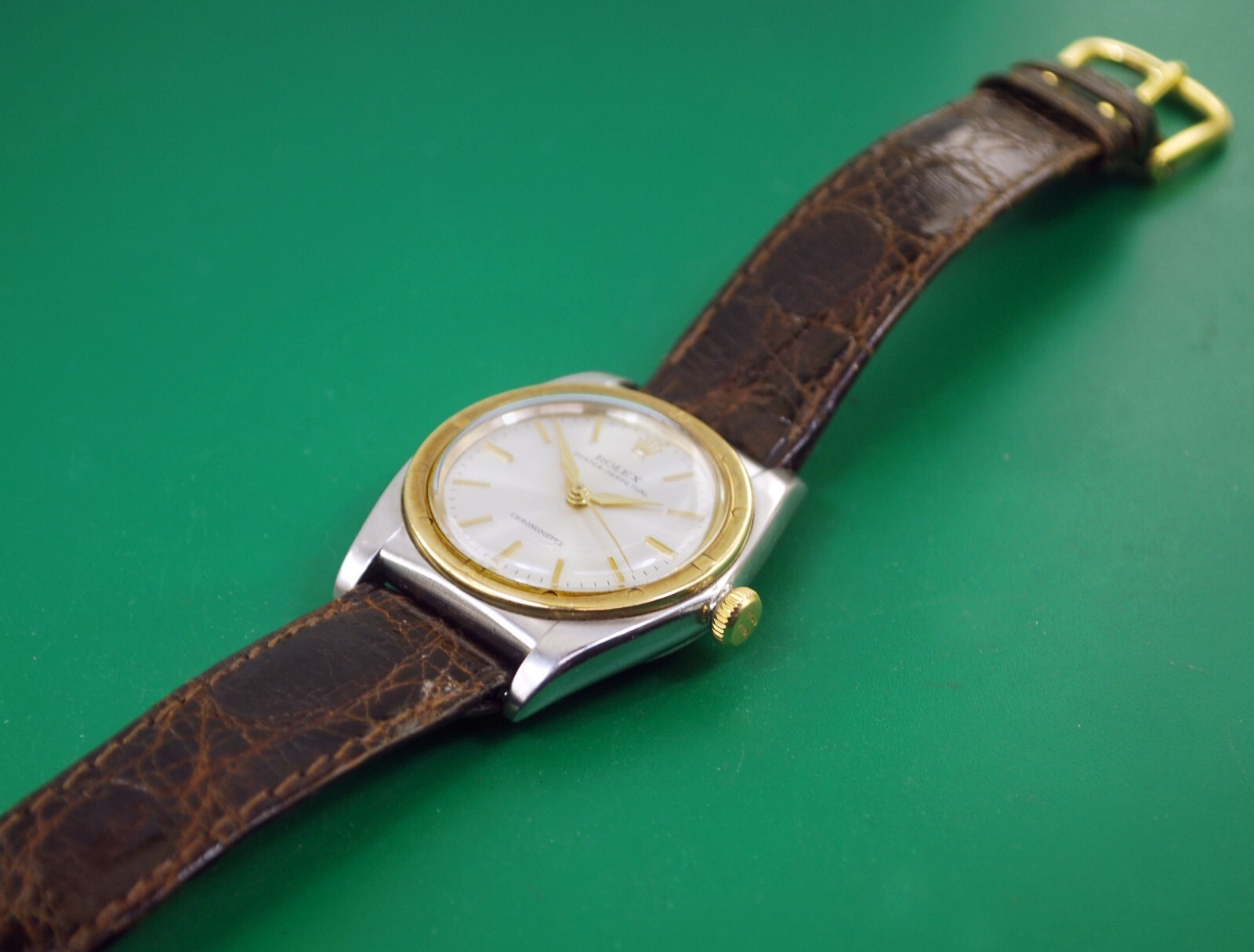 Vintage 1946 Rolex Bubbleback Gold Bezel Automatic Chronometer Ref.3372