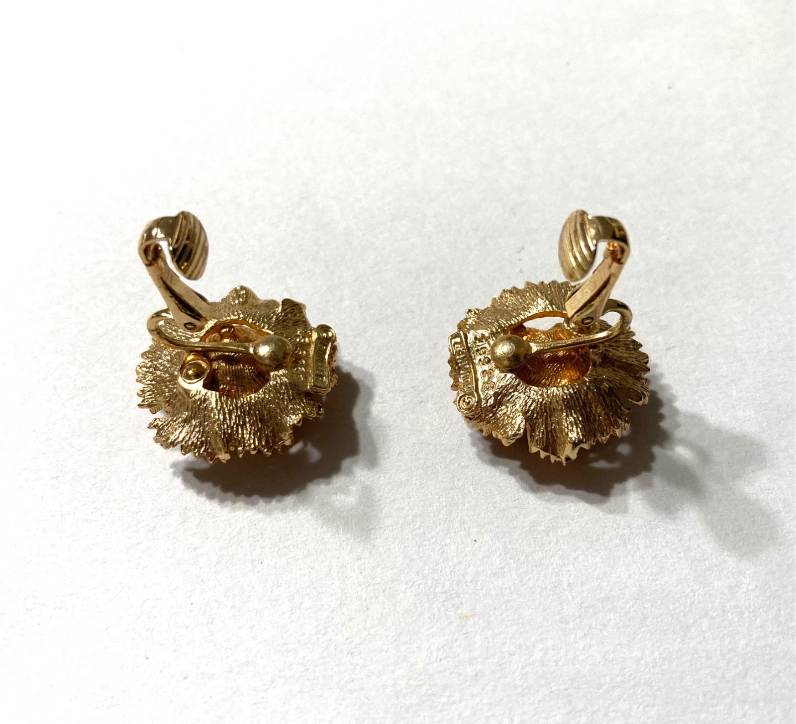 Vtg Marcel Boucher 8366 Carnation Gold Tone Faux Pearl Brooch & Clip Earring Set